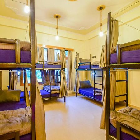 Perkup Hostel Kasol Esterno foto
