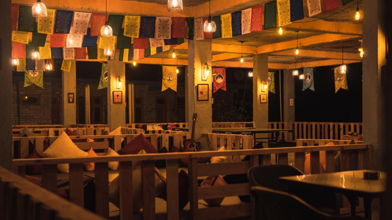 Perkup Hostel Kasol Esterno foto