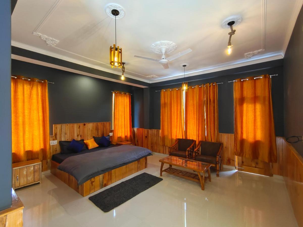 Perkup Hostel Kasol Esterno foto