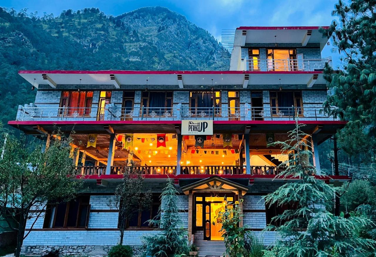 Perkup Hostel Kasol Esterno foto