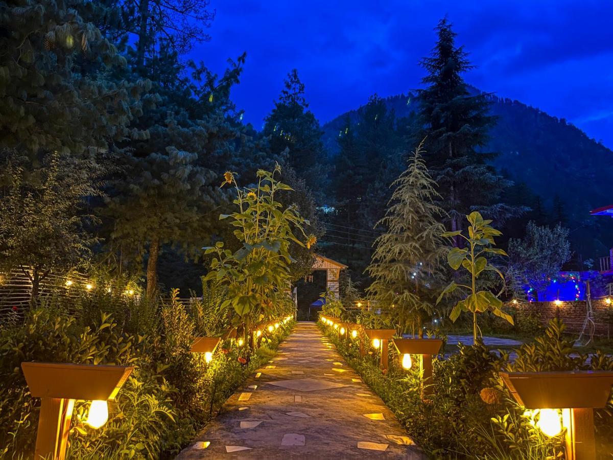 Perkup Hostel Kasol Esterno foto