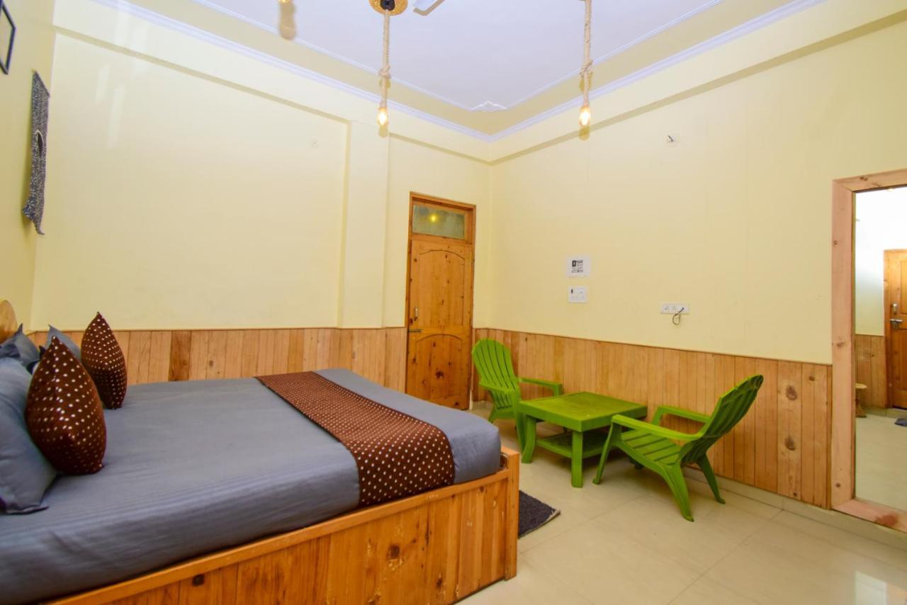Perkup Hostel Kasol Esterno foto