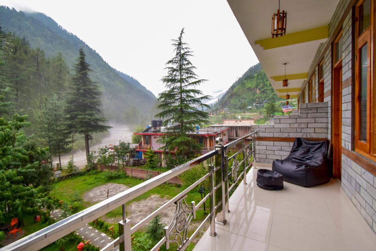 Perkup Hostel Kasol Esterno foto