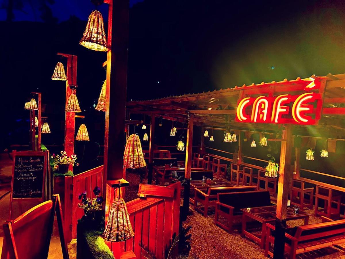 Perkup Hostel Kasol Esterno foto